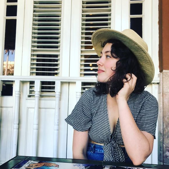 Meet your Posher, Nicole - Picture 1 of 1